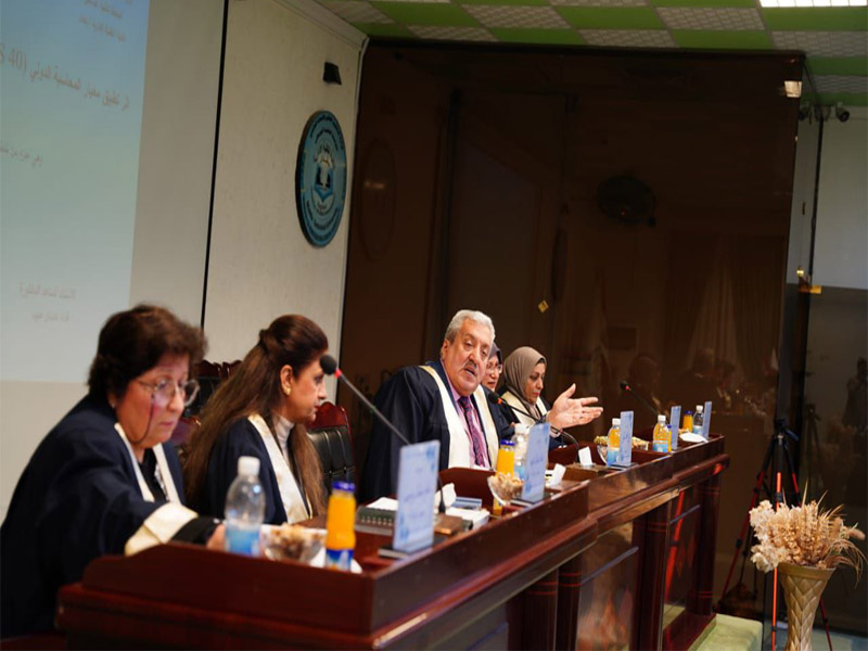 مناقشة كلية التقنية الوسطى (7)